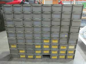 lot 166 image: small parts organizer