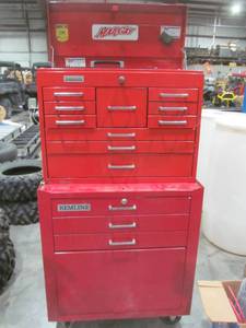 lot 180 image: tool box