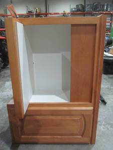 lot 188 image: upper cabinet