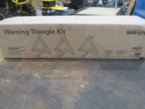 lot 200 image: warning triangle storage box