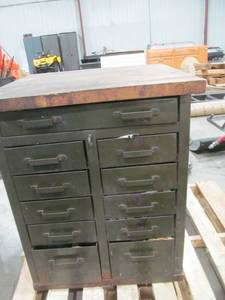 lot 201 image: metal cabinet w, hardware
