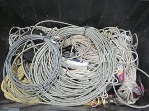lot 208 image: tote cables, ropes