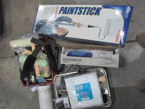 lot 211 image: paint supplies