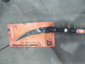 lot 225 image: pruning saw