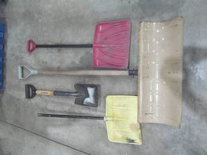 lot 228 image: shovels
