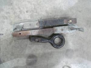 lot 245 image: hitches