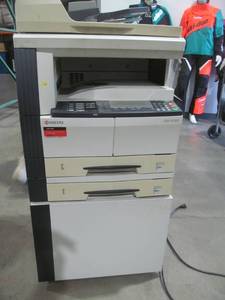 lot 423 image: Kyocera multi function printer