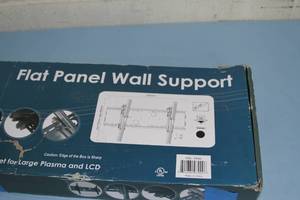 lot 33 image: Universal Flat Panel Wall Mount for 37-70 (165 lb Max) TVDisplayMonitor