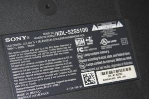 lot 37 image: Sony 52 Bravia S-Series 1080p LCD HD HDTV Model KDS-52S5100