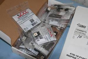 lot 44 image: Lot of Field Terminable RJ45  Cat6A Shielded Modular AdaptersConnectors - NEW