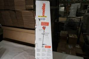 lot I54 image: 2-Cycle 26 CC Straight Shaft Gas Trimmer