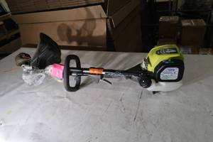 lot I57 image: 4-Cycle 30cc Attachment Capable Straight Shaft Gas Trimmer