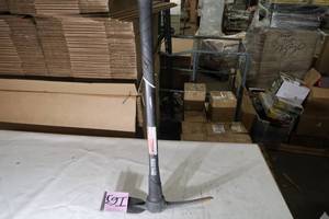 lot I63 image: 5 lb. Pick Mattock with 36 in. Fiberglass Handle