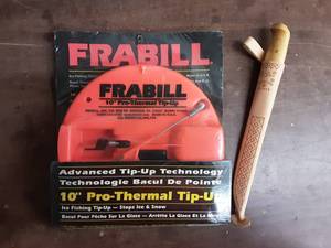 lot 16 image: Frabill Thermal Tip-Up, Filet Knife