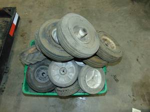 lot 90 image: Lot of Misc Wheels