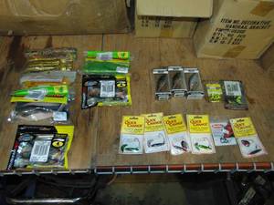 lot 97 image: Lot of New Walleye Tackle