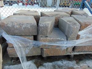 lot 7 image: Lot of Retaining Wall Block