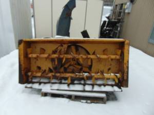 lot 15 image: Lorenz Front Mount Tractor 66 Snowblower