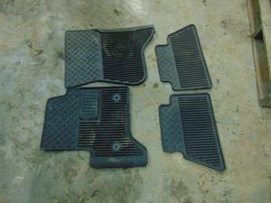 lot 18 image: Floor Mats From 2019 Chevrolet Truck