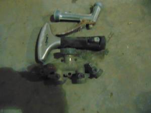lot 29 image: Lot of Watering Accessories