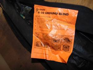 lot 34 image: Pop-up Hunting Blind