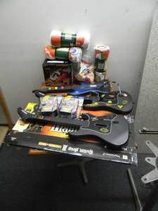 GUITAR HERO GROUP - VARIOUS PIECES - SEE PICTURES