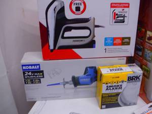 lot 26 image: Lot of tools