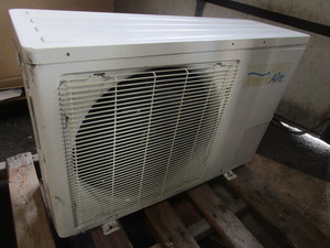 lot 514 image: AMERIC AIRE AC OUTSIDE CONDENSER UNIT