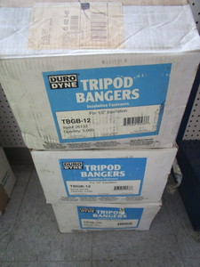 lot 520 image: DURO DYNE TRIPOD BANGERS