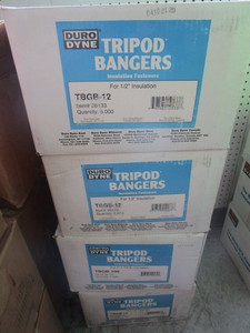lot 521 image: DURO DYNE TRIPOD BANGERS