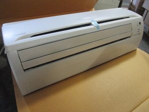 lot 528 image: DAIKIN SPLIT TYPE INDOOR AIR CONDITIONING UNIT