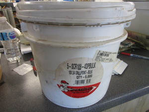 lot 542 image: SHEET METAL SCREWS