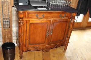 lot 96 image: Wood Dresser 2-Door 1-Drawer
