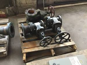 lot 8 image: Lot of 3 Misc Valves