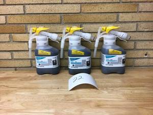 lot 22 image: SEALED AIR DIVERSEYE Lot Of 3 1.5L JUGS bathroom cleaner and scale remover