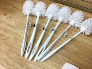 lot 45 image: Lot Of 6 Toilet Scrub Brushes