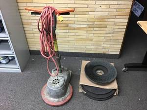 lot 63 image: Clarke Floor Maintainer