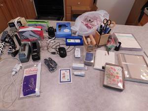 lot 121 image: Office Items