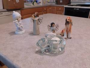 lot 128 image: Misc items