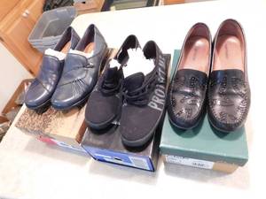 lot 147 image: Shoes