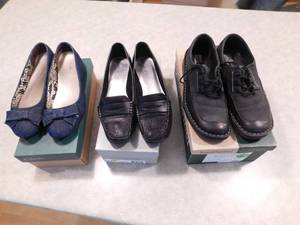 lot 151 image: Shoes