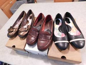 lot 154 image: Shoes