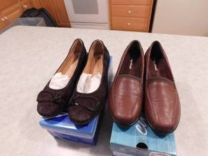 lot 162 image: Shoes