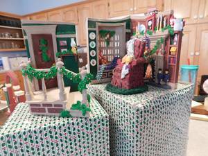 lot 194 image: Department 56 All Through The House Figurines