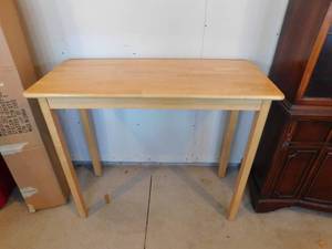lot 203 image: Table