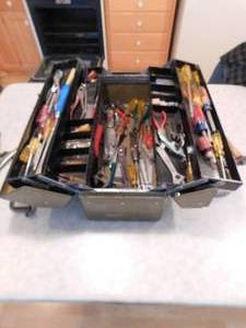 lot 226A image: Tool Box wih misc tools
