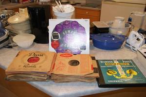lot 7 image: Lot of Records