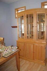 lot 13 image: China Cabinet