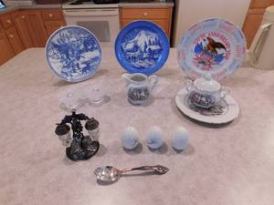 lot 94 image: Lot of Unique Items