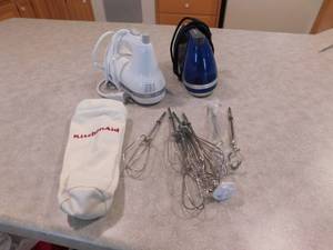 lot 96 image: Lot of Egg beaters